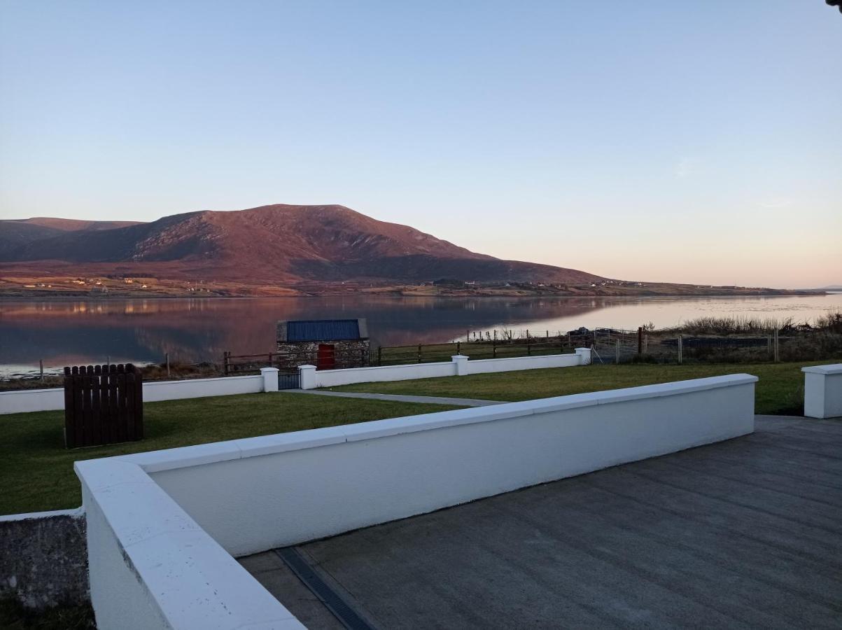 Barr An Uisce Villa Achill Sound Exteriör bild